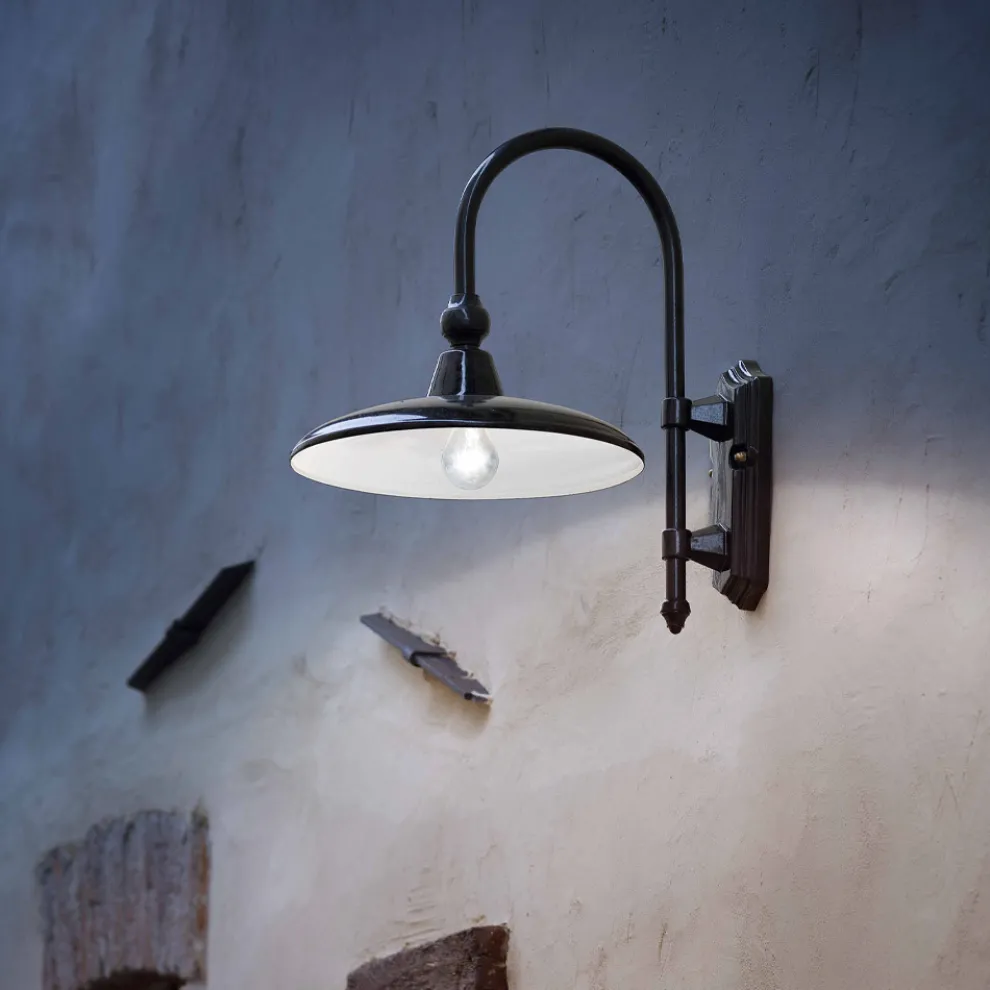 Außenwandleuchte aus Aluminium im klassischen Design Made in Italy - Campobasso