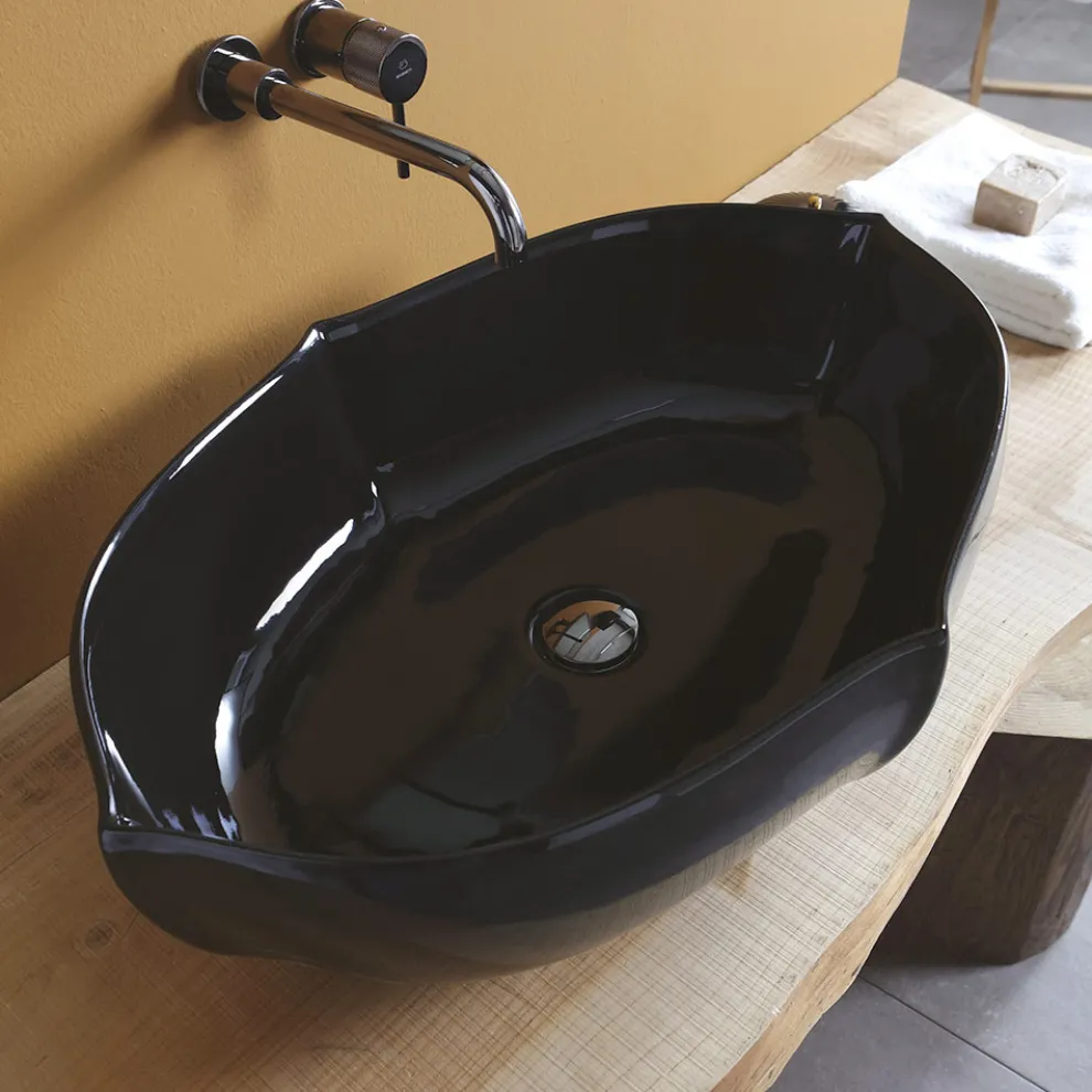 Aufsatzwaschbecken aus glänzender Keramik L 69 cm Made in Italy - Oscar