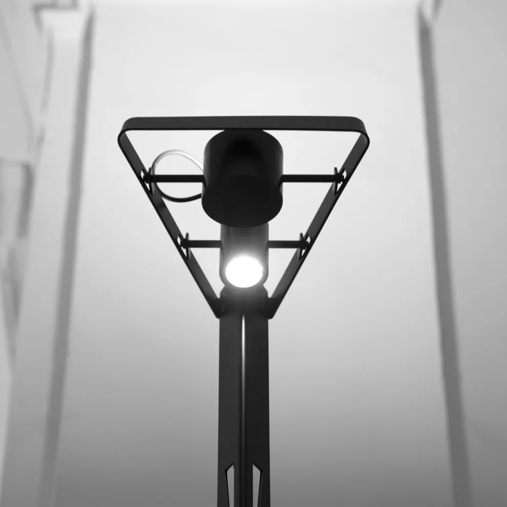 Ausziehbare Stehlampe Aluminium Mattschwarzes Leiterdesign - Watchful