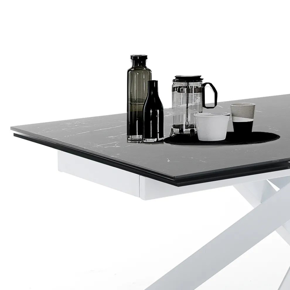 Ausziehbarer Esstisch bis 240 cm in Keramik und Stahl - Relief