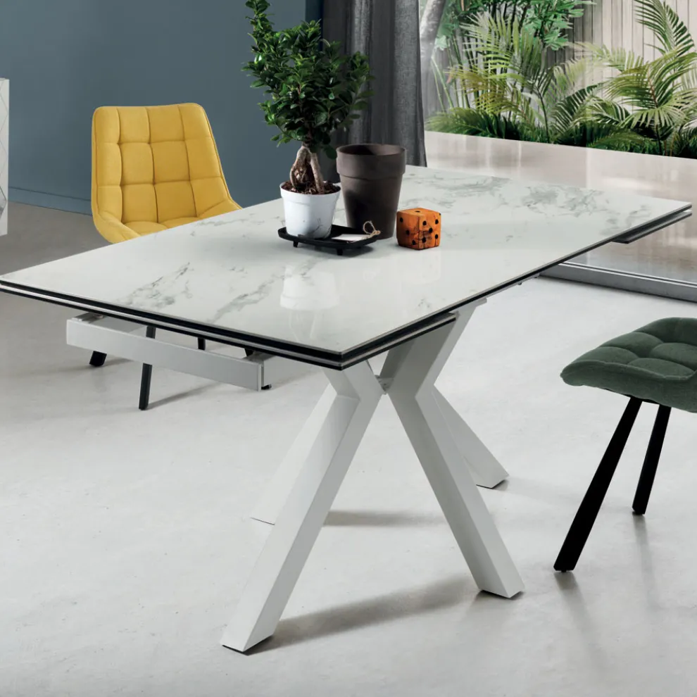 Ausziehbarer Esstisch bis 240 cm aus Domagnano Feinsteinzeug