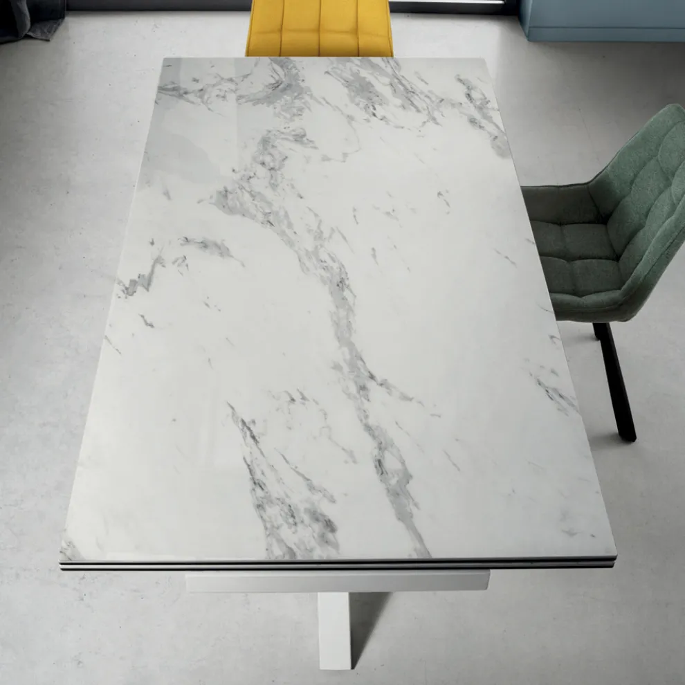 Ausziehbarer Esstisch bis 240 cm aus Domagnano Feinsteinzeug