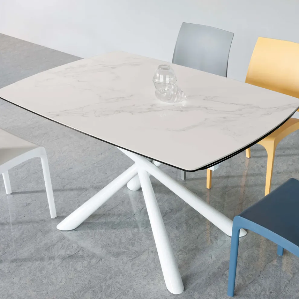 Ausziehbarer Esstisch auf 200 cm aus Glaskeramik und Metall – Naisha