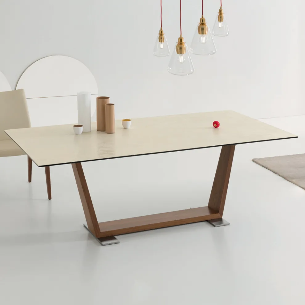 Ausziehbarer Esstisch auf 3 m mit Keramik- und Holzbeinen - Cesteo