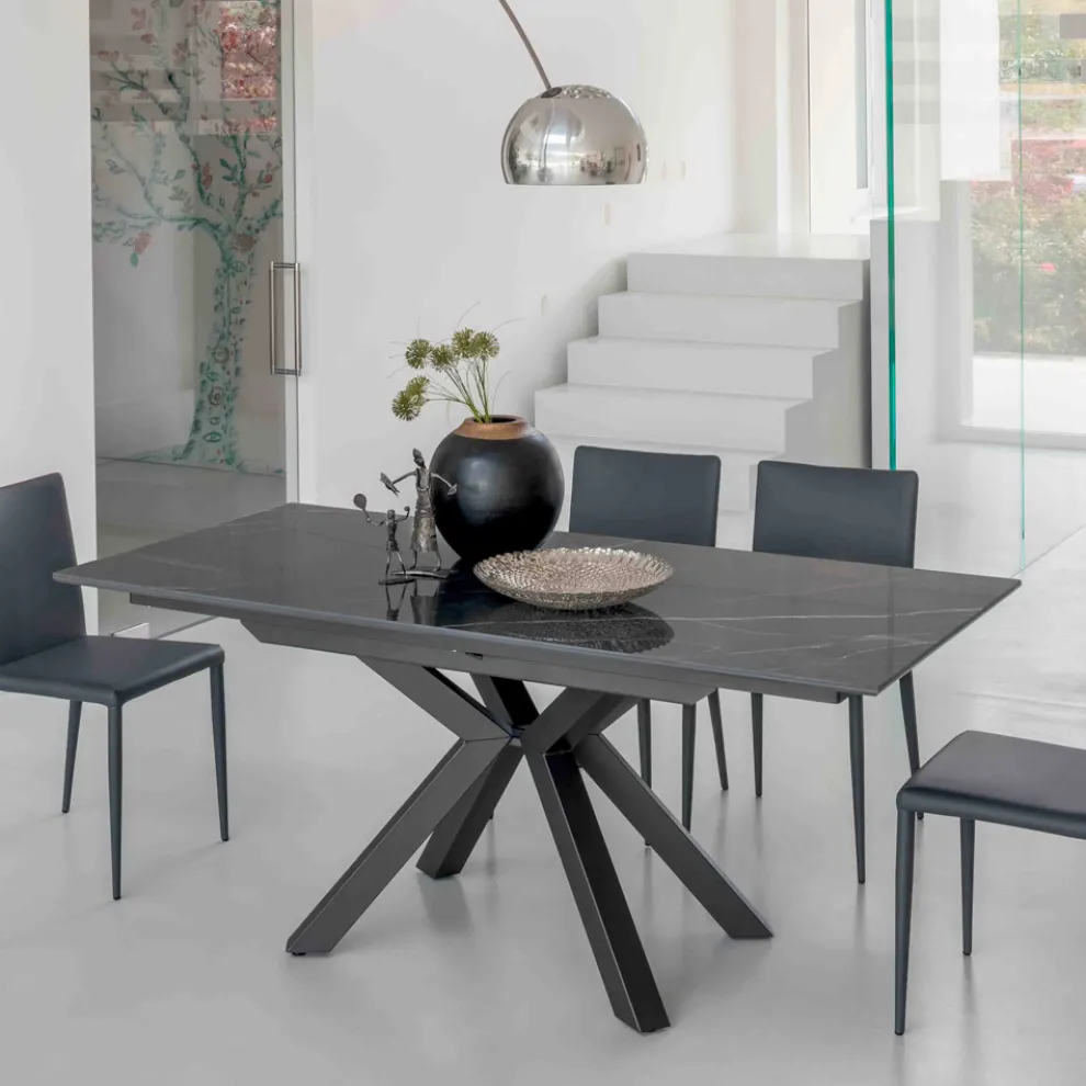 Ausziehbarer Tisch aus polierter Calacatta-Schwarzkeramik Starlit - Balia