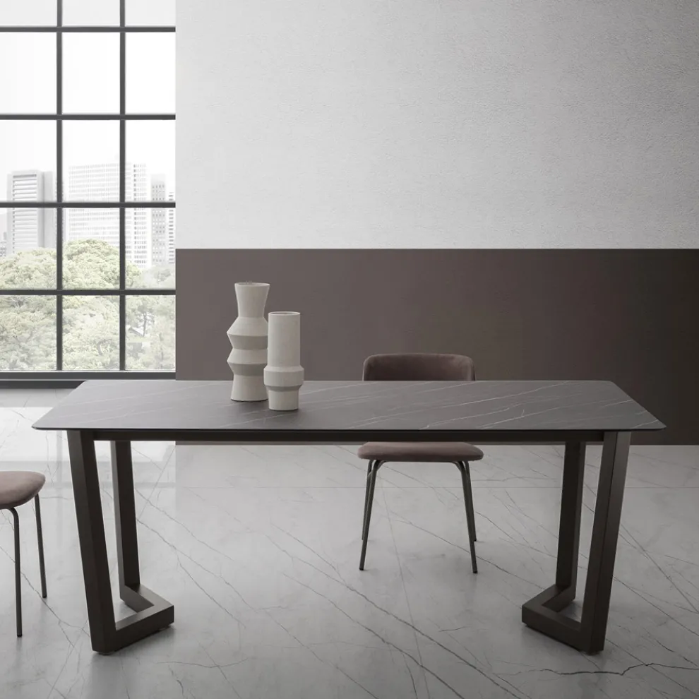 Ausziehbarer Tisch bis zu 300 cm aus geschichtetem HPL Made in Italy - Bastiano