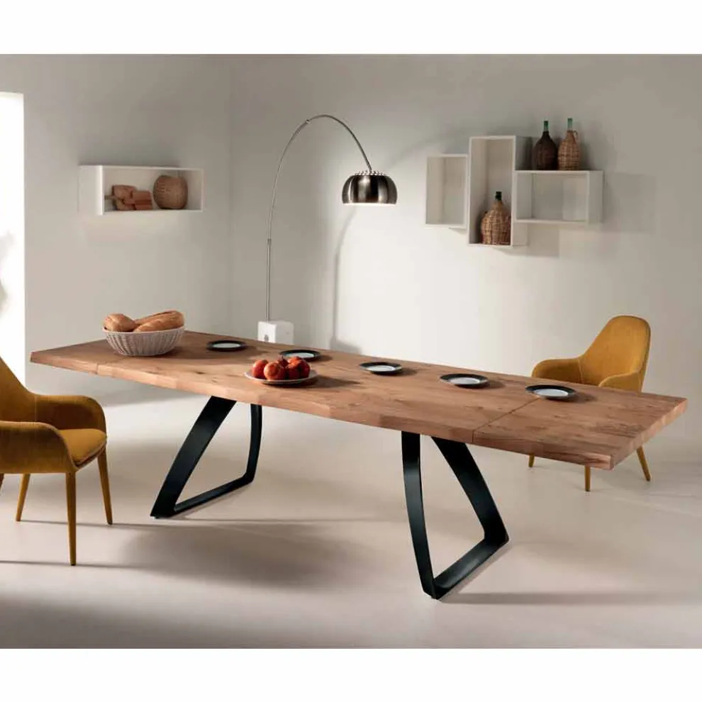 Ausziehbarer Tisch aus Furnierholz Eiche und Metall schwarz Travis