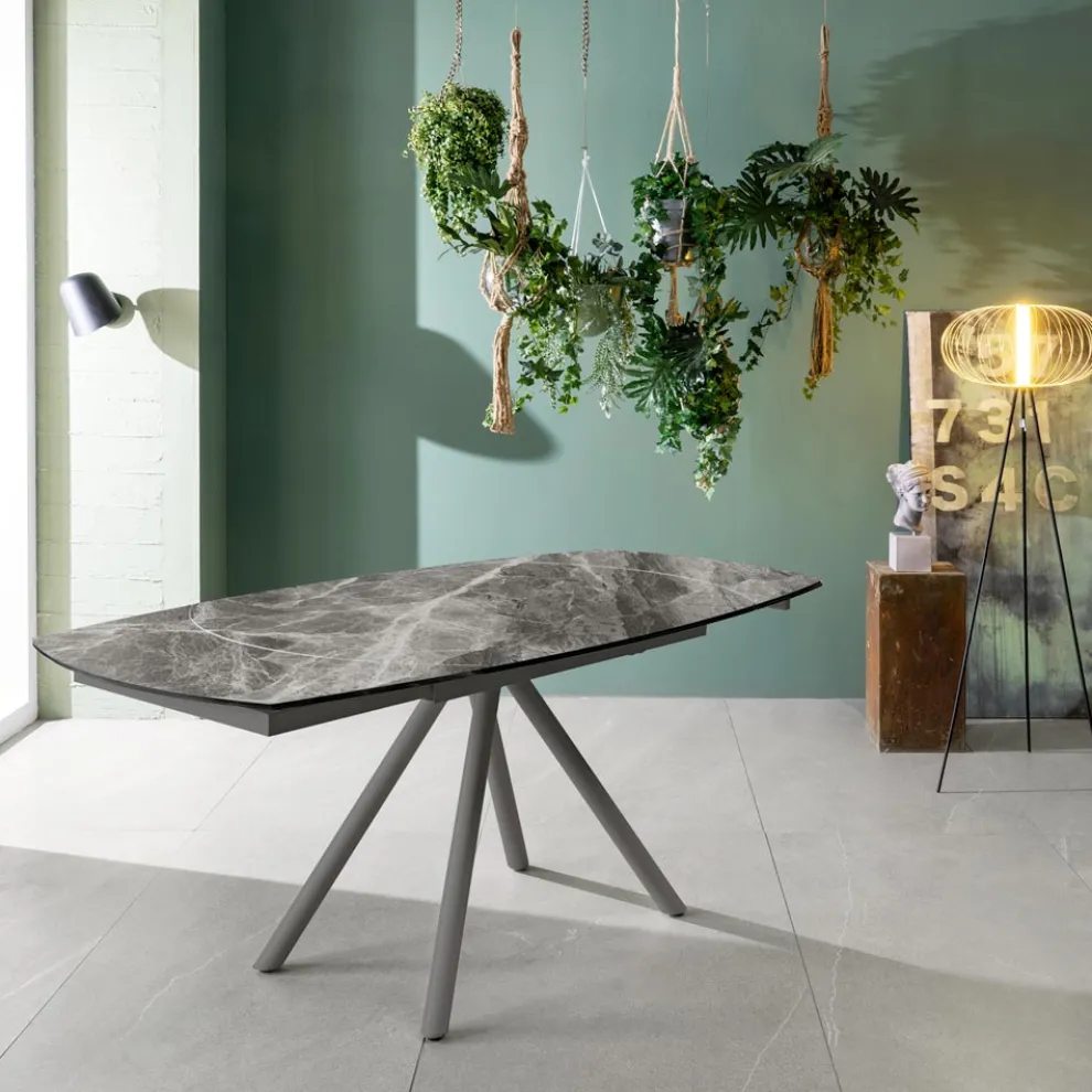 Ausziehbarer Tisch bis 180 cm aus Keramik auf Glas und Metall – Lozzolo