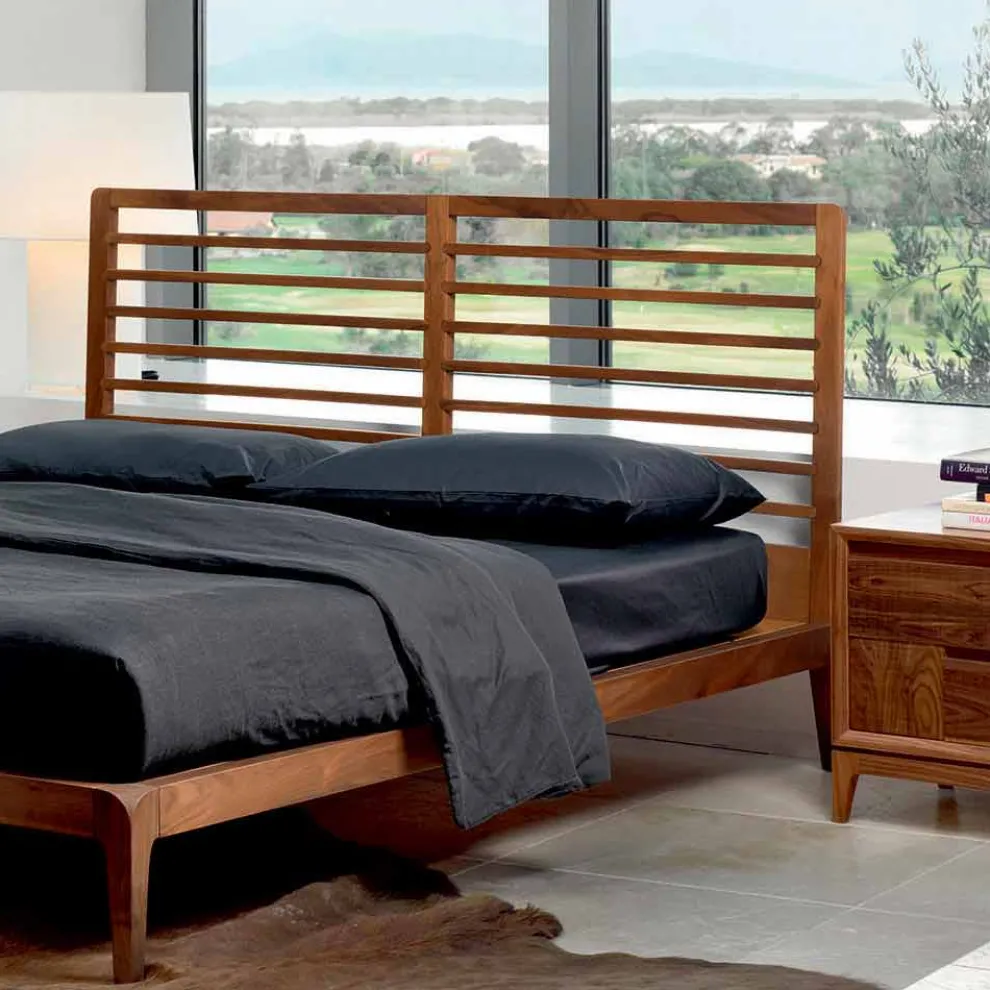 Doppelbett made in Italy,Basis aus massivem Nussholz,Design Didimo