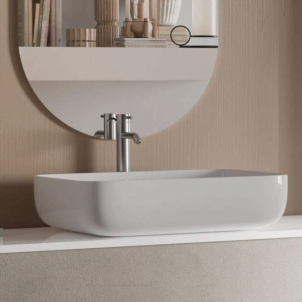 Badezimmerkomposition mit Sockel aus Havanna-Stein, Spiegel und Waschbecken, hergestellt in Italien – Kilos