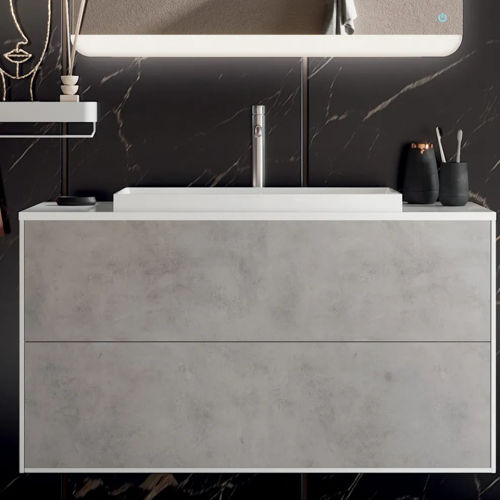 Badezimmerkomposition mit Sockel, Spiegel und Waschbecken aus Kunstharz, hergestellt in Italien – Kilos