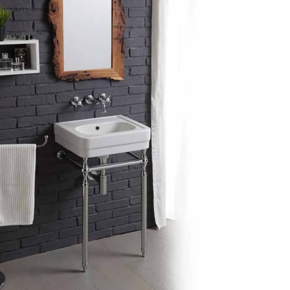 Badezimmer-Set mit Vintage-Waschbecken auf Struktur und Spiegel in Briccola Creativity