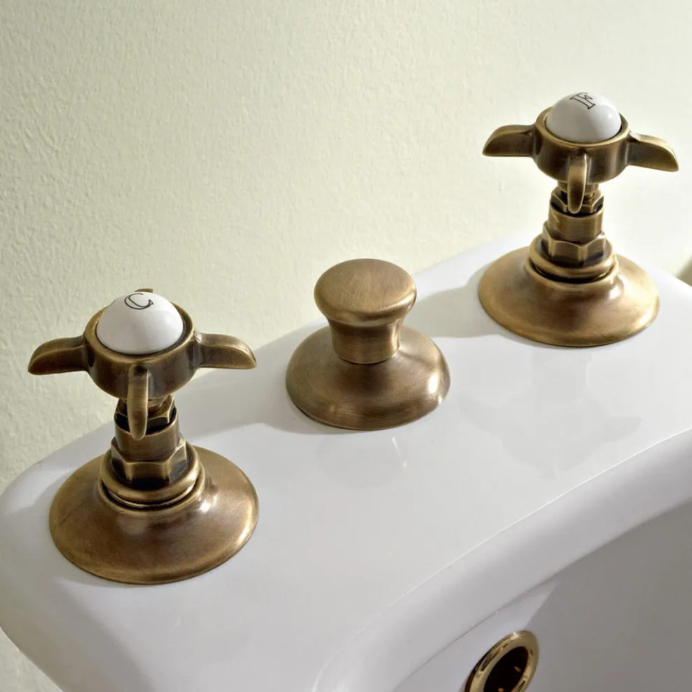 Batterie-Bidet 3 Löcher Interne Lieferung Messing- und Schmetterlingsgriffe - Miriano