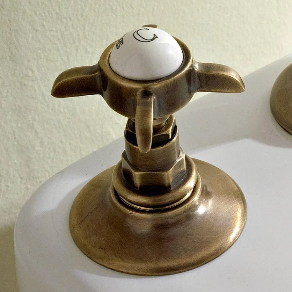 Batterie-Bidet 3 Löcher Interne Lieferung Messing- und Schmetterlingsgriffe - Miriano