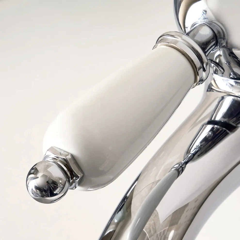 Bidetmischer im klassischen Stil aus handgefertigtem Messing mit Hebel - Noriana