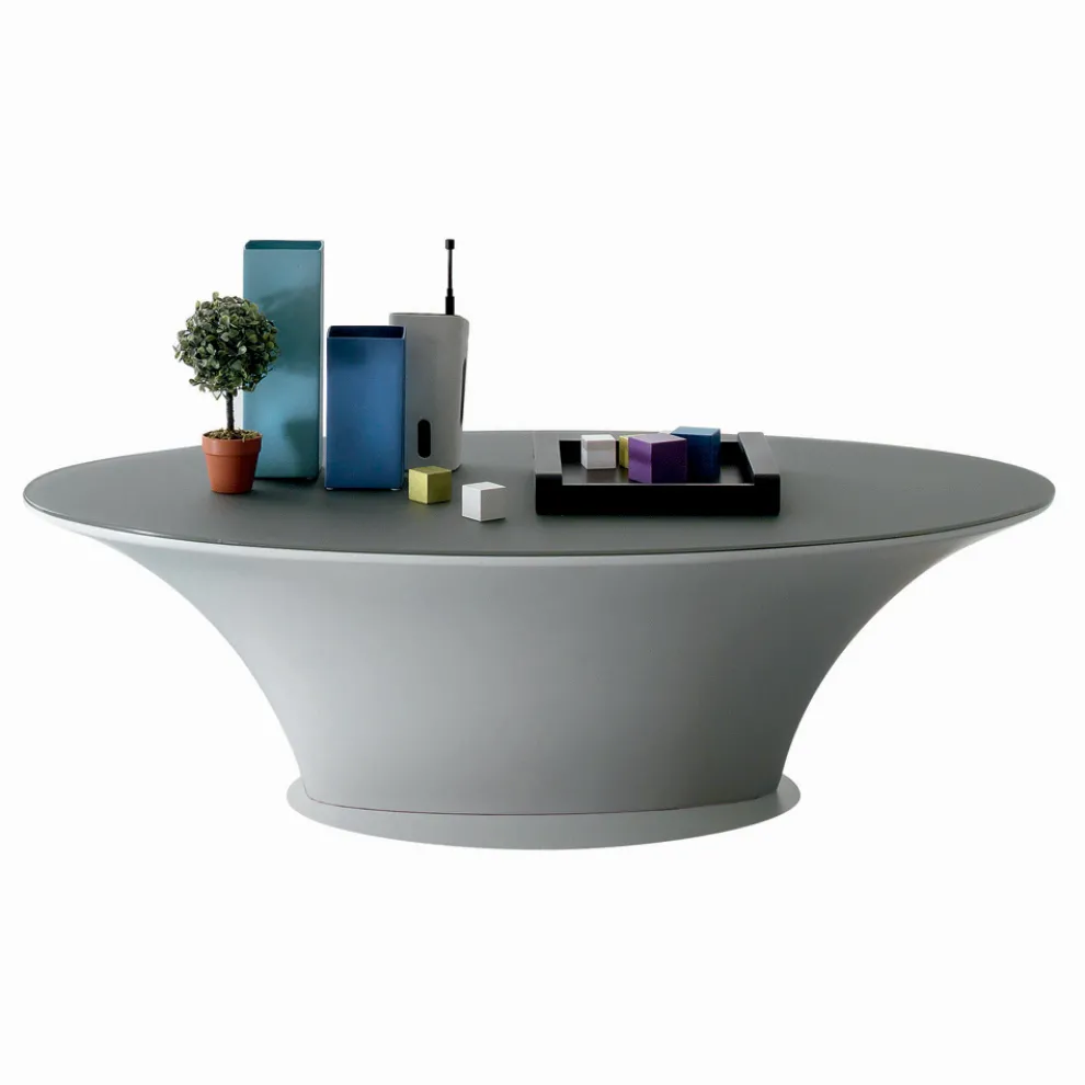 Boat Design Ovaler Couchtisch aus Metall und geätztem Glas - Einschiffung