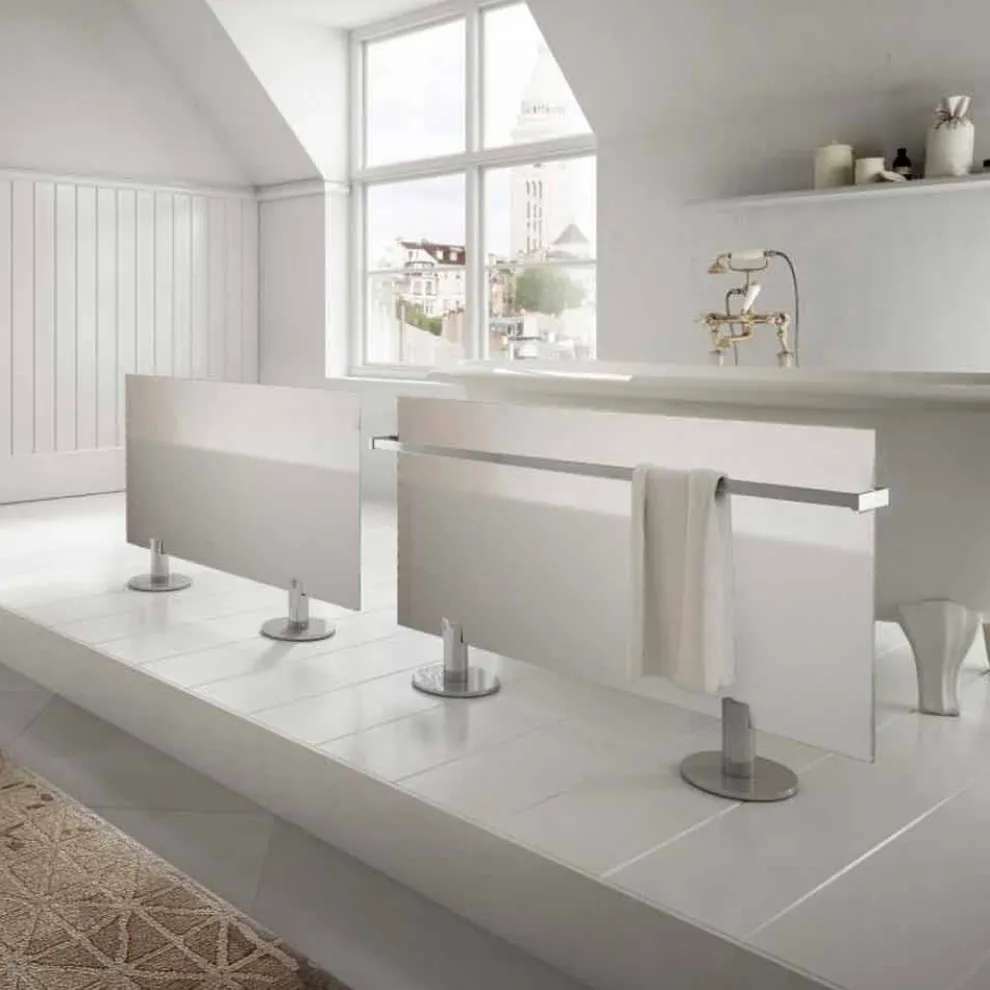 Bodenheizkörper im modernen Design aus weißem Sternglas