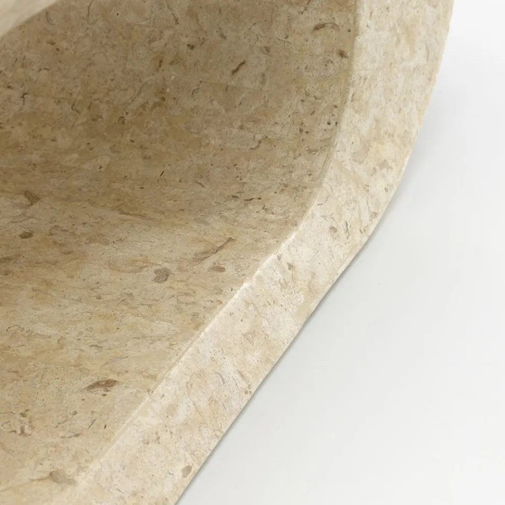 Couchtisch / TV-Ständer aus weißem Achat-Fossilstein – Davis