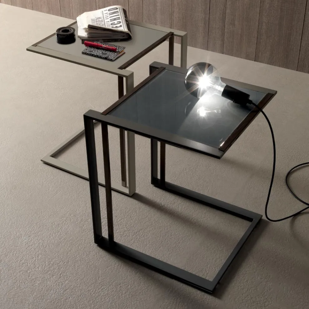 Couchtisch aus Metall und Glas mit geometrischem Design - Zigozago