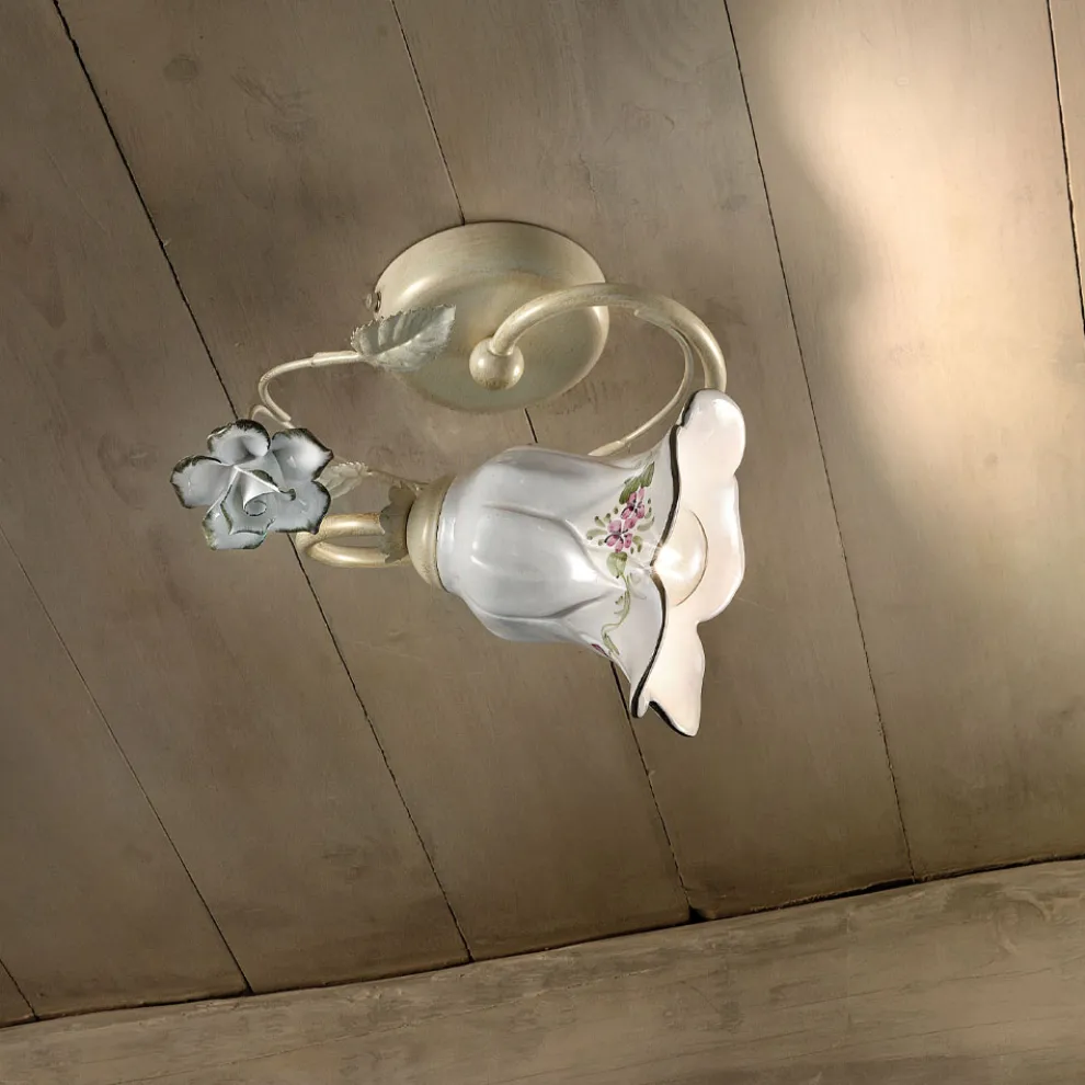Deckenlampe aus Metall und Keramik mit handgemalter Rose - Pisa