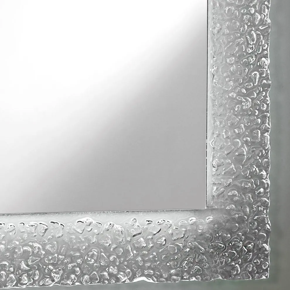 Dekorativer Wandspiegel mit Glasrahmen und luxuriösem LED-Licht - Attimo