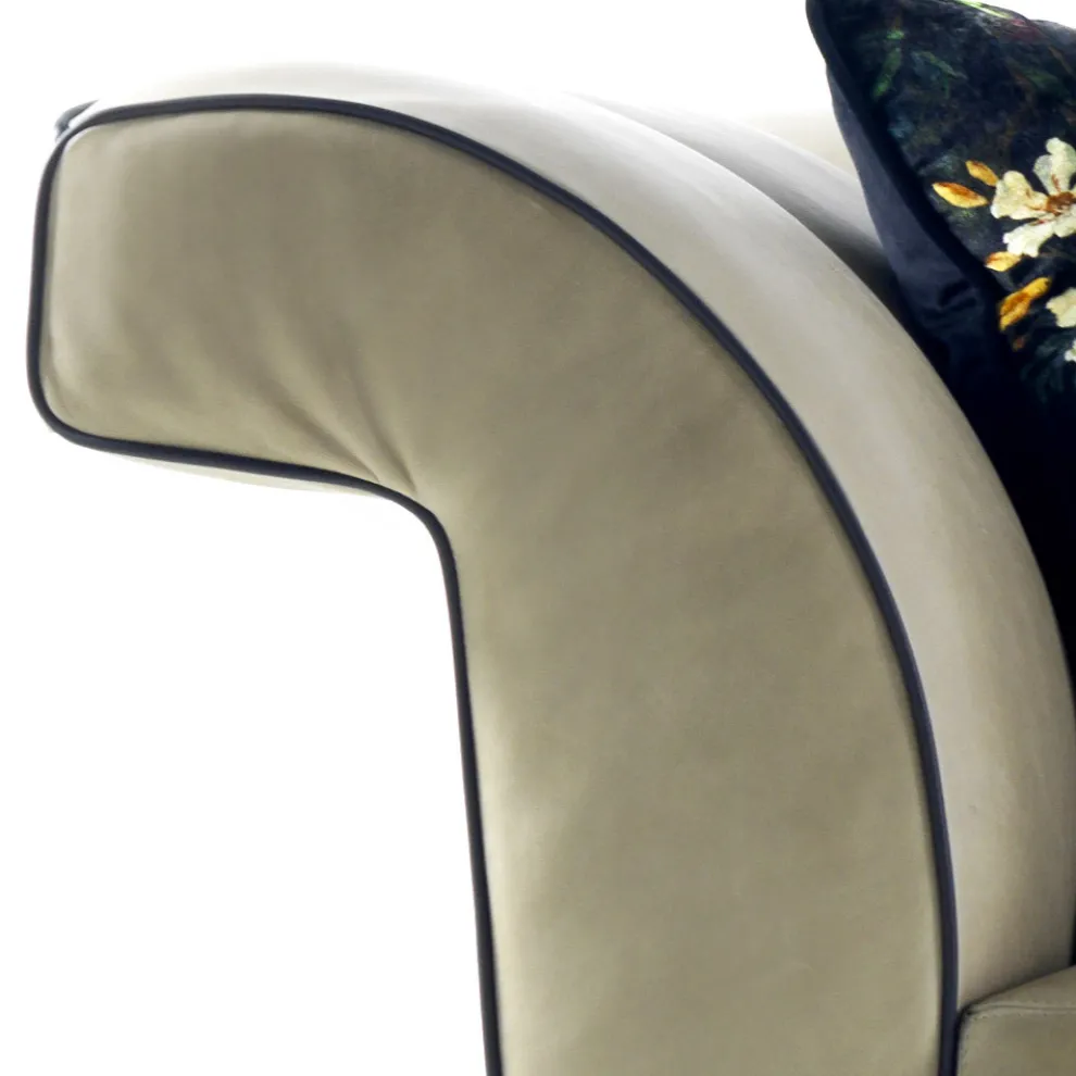 Design 3-Sitzer Polstersofa Grilli Shell in Italien handgefertigt