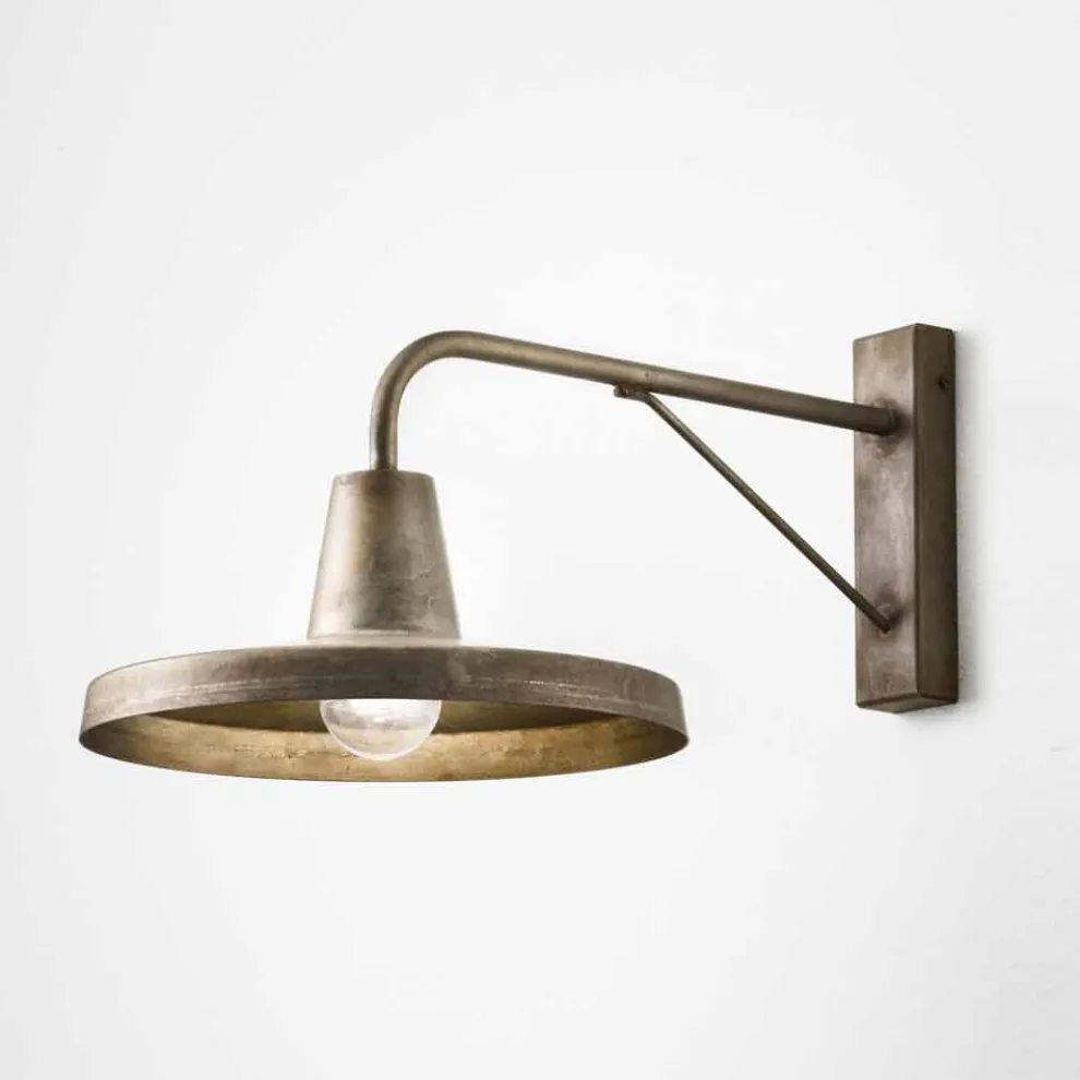 Design Wandstrahler aus antiquierten Eisen Sally