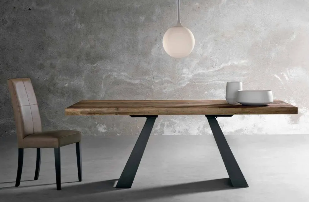 Designtisch aus Massivholz made in Italy, Zerba
