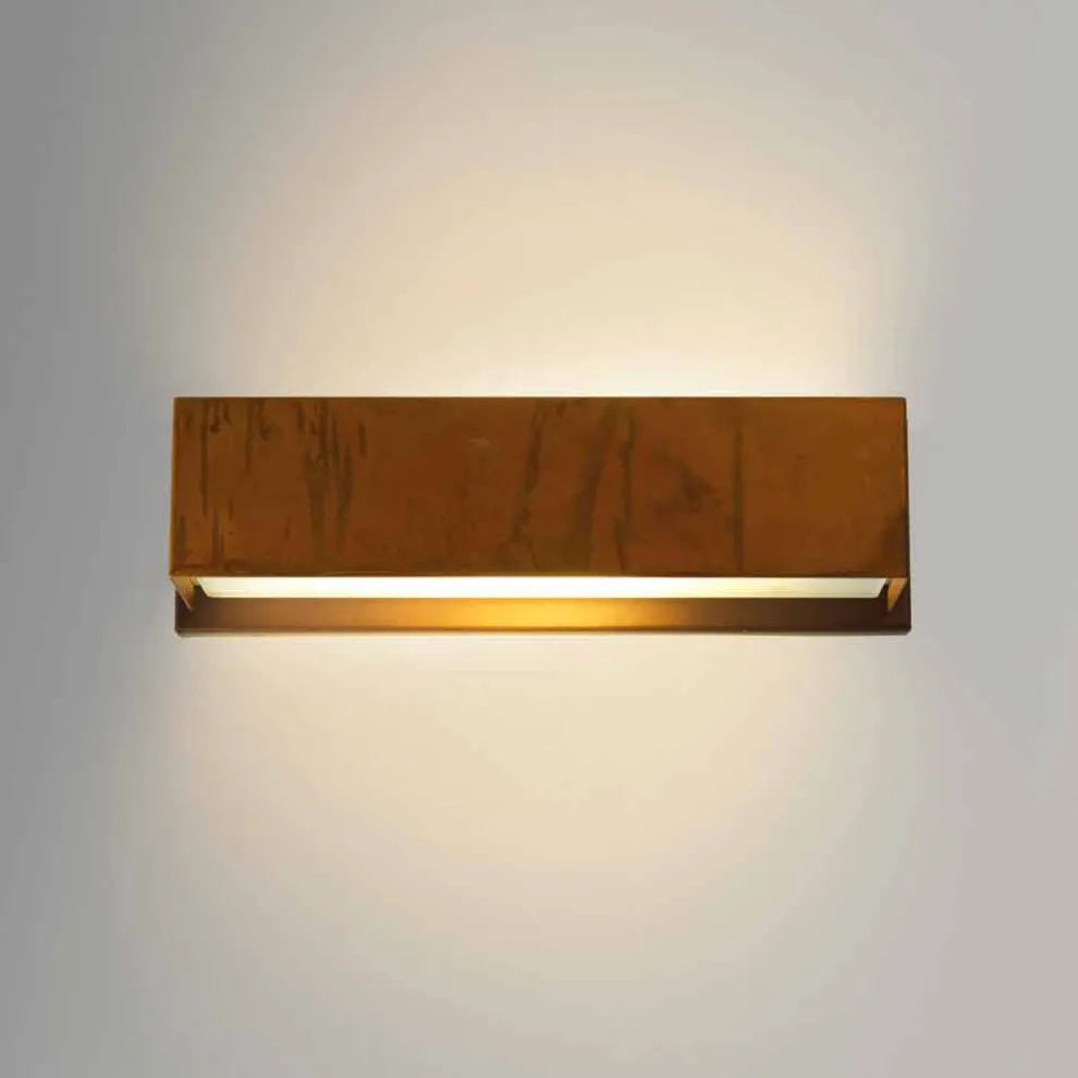 Design-Wandleuchte aus Messing und Stahl 35xH 10xsp 9 cm Harya