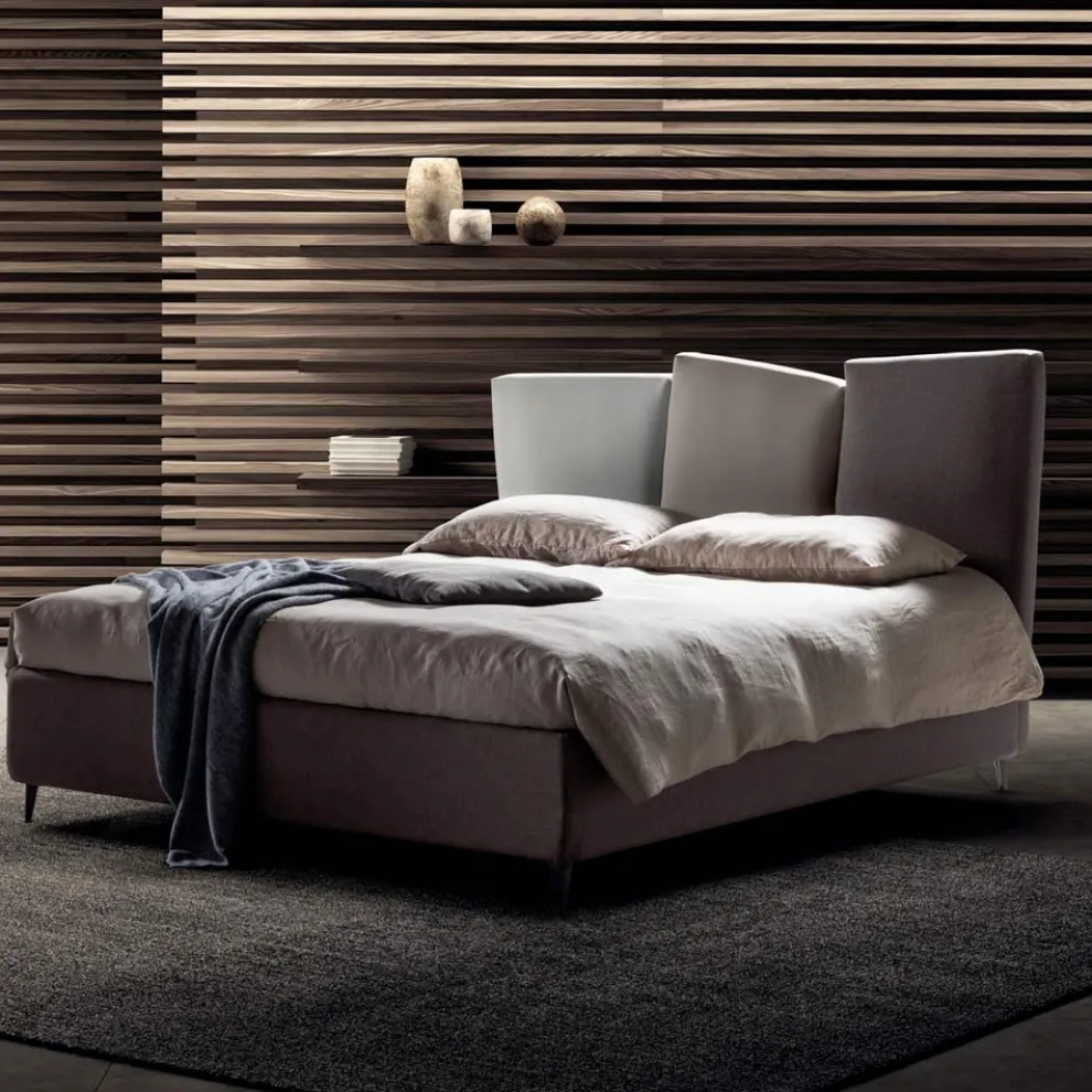 Doppelbett 160x190 mit 3 asymmetrischen schrägen Paneelen - Margen