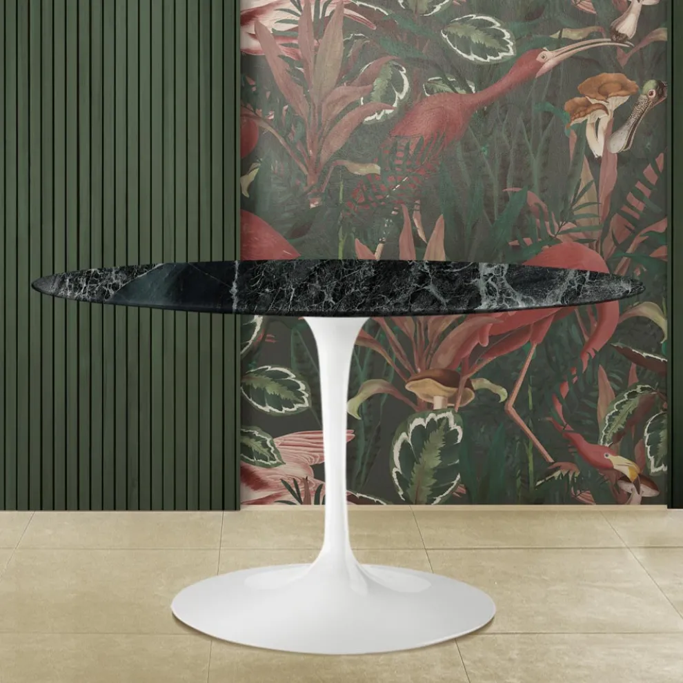 Eero Saarinen H 74 Ovaler Tulpentisch aus grünem Alpi-Marmor Made in Italy - Scharlachrot