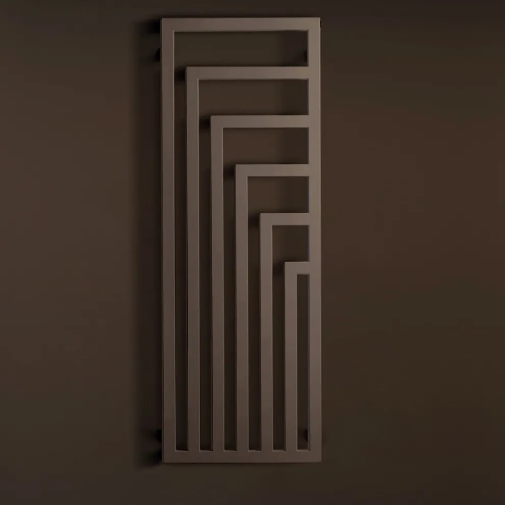 Elektrischer Handtuchwärmer aus Stahl mit modernem Design Made in Italy - Potentia