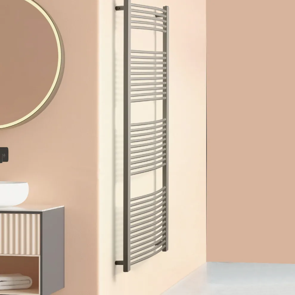 Elektrischer Handtuchwärmer aus Stahl in verschiedenen Farben Made in Italy - Ibis