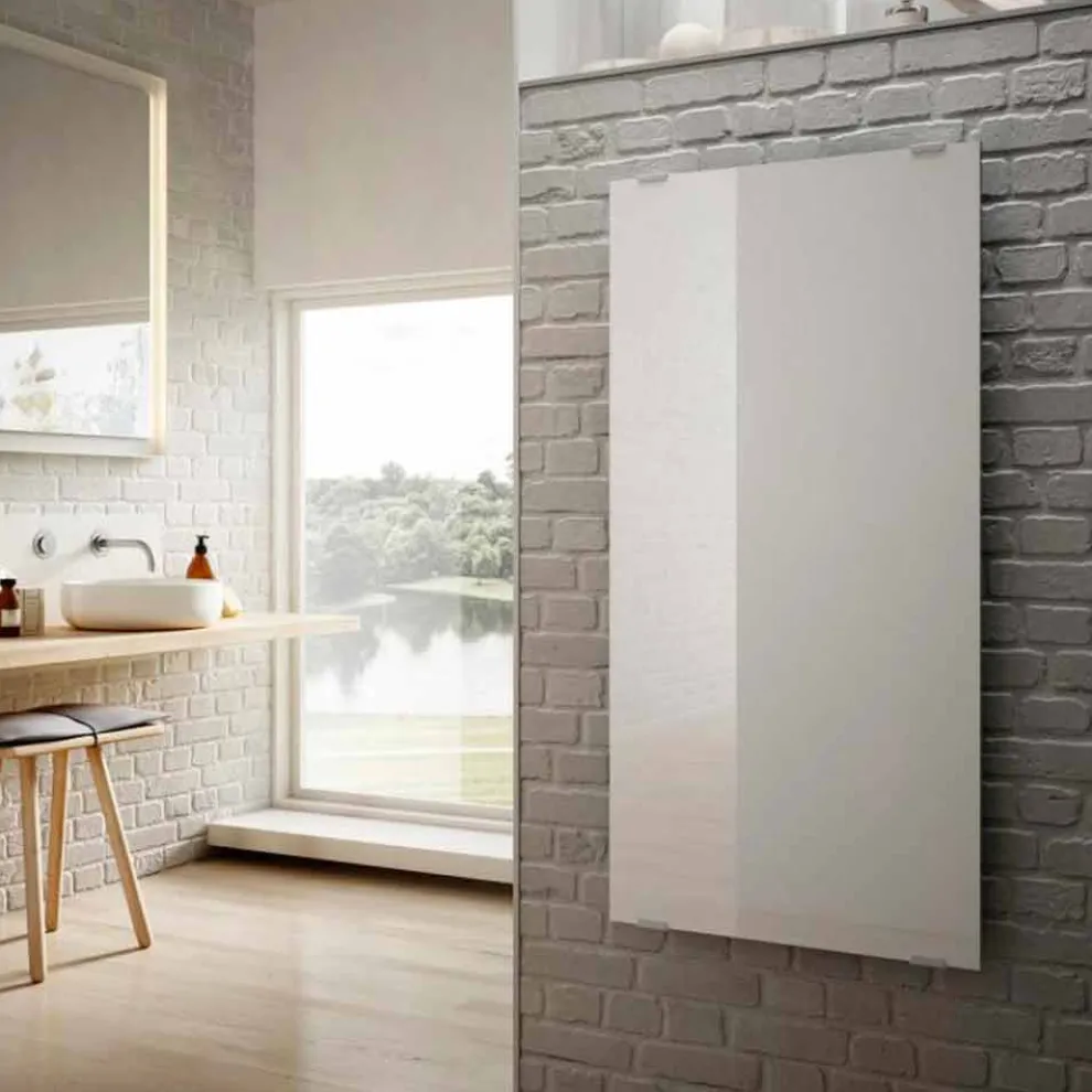 Elektrischer Heizkörper im weißen Glas des Sterndesigns, hergestellt in Italien