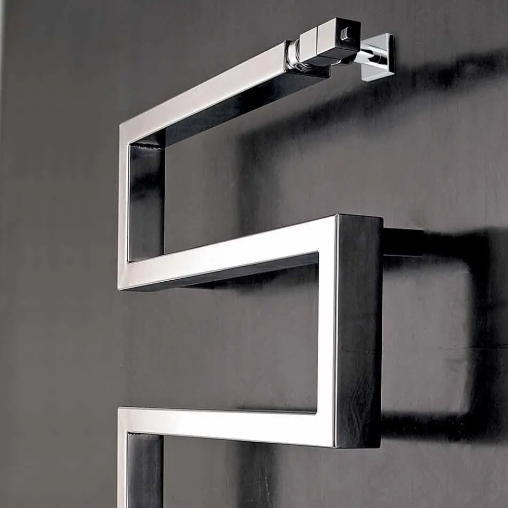 Elektroheizkörper verchomt in modernem Design Snake Scirocco H