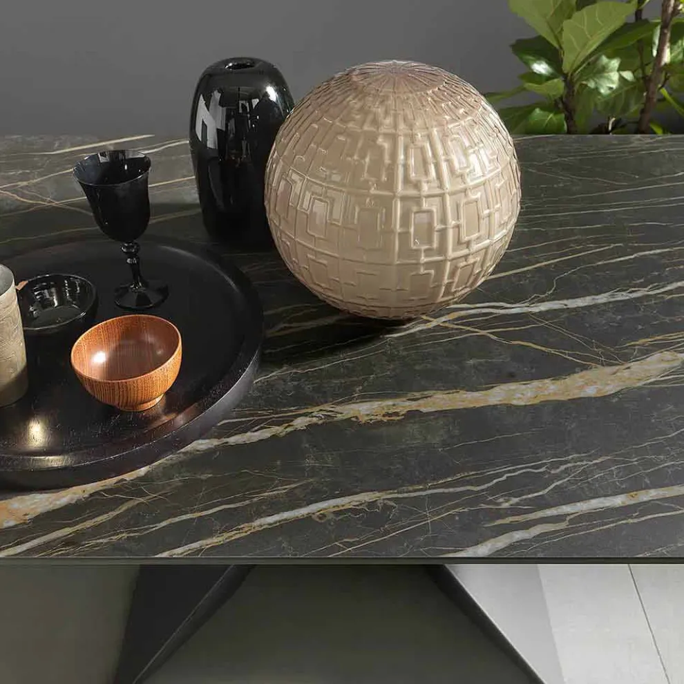 Esstisch aus Metall und Keramikplatte Design Made in Italy - Sinesio