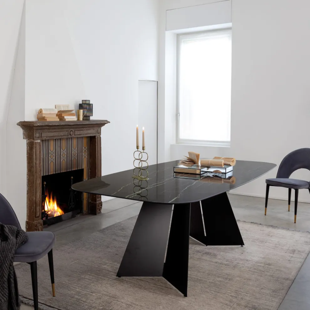 Esstisch aus polierter Keramik und Stahl von Florim Thunder Night – Medunotav