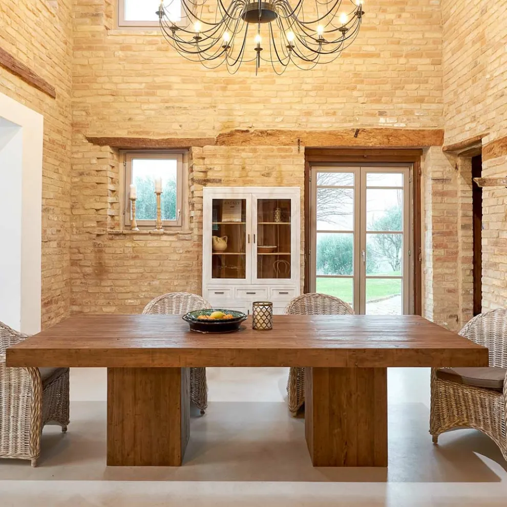 Esstisch aus recyceltem Tropenholz mit doppelter Basis - Slide