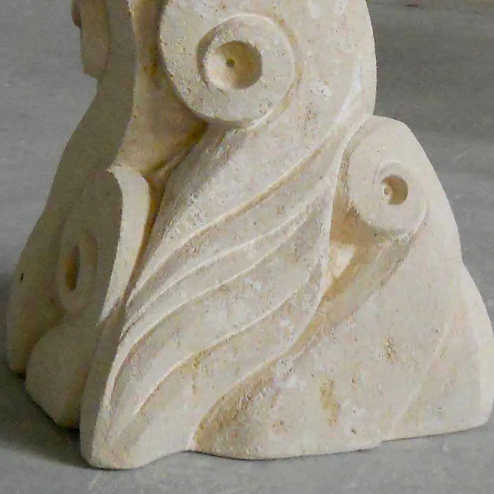 Esstisch aus Stein mit Kristall Tischplatte in modernem Design Giasone