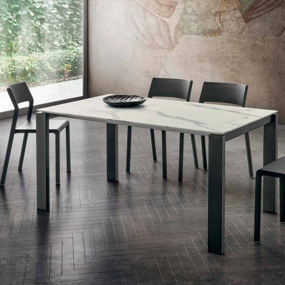 Esstisch in HPL-Marmoroptik und lackiertem Metall Made in Italy - Jupiter