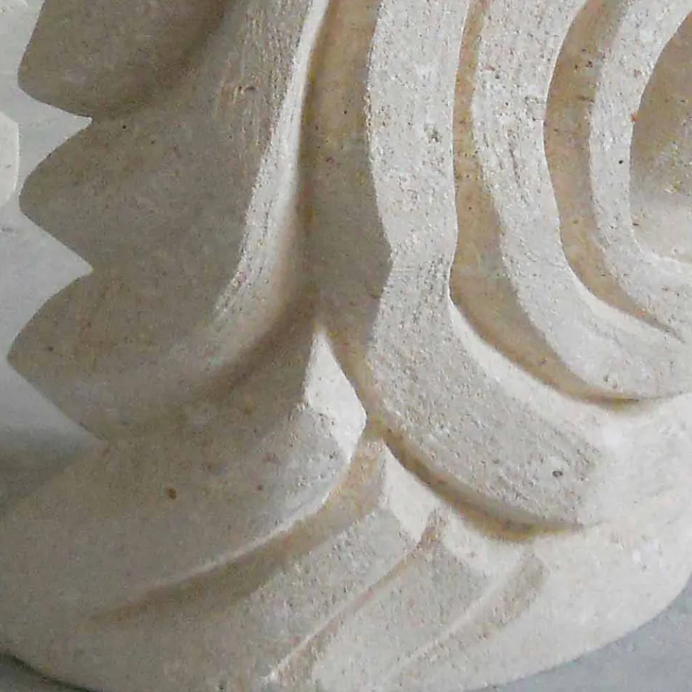 Esstisch oval aus Stein mit Tischplatte aus Kristall Erinni