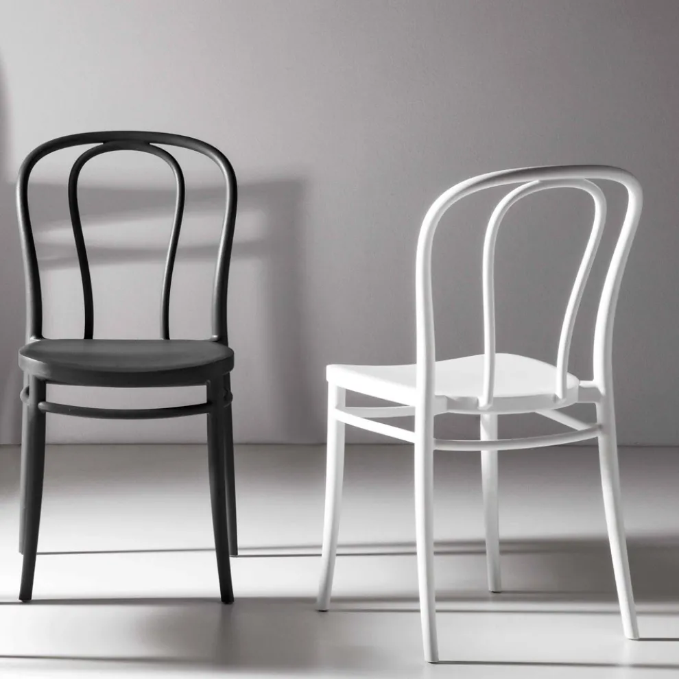 Esszimmerstuhl aus Polypropylen Stapelbar Bis zu 10 Einheiten, 4 Stück - Gaya