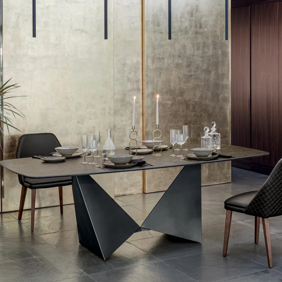 Esszimmertischplatte aus matt Keramik und Metallbeinen - Monacco