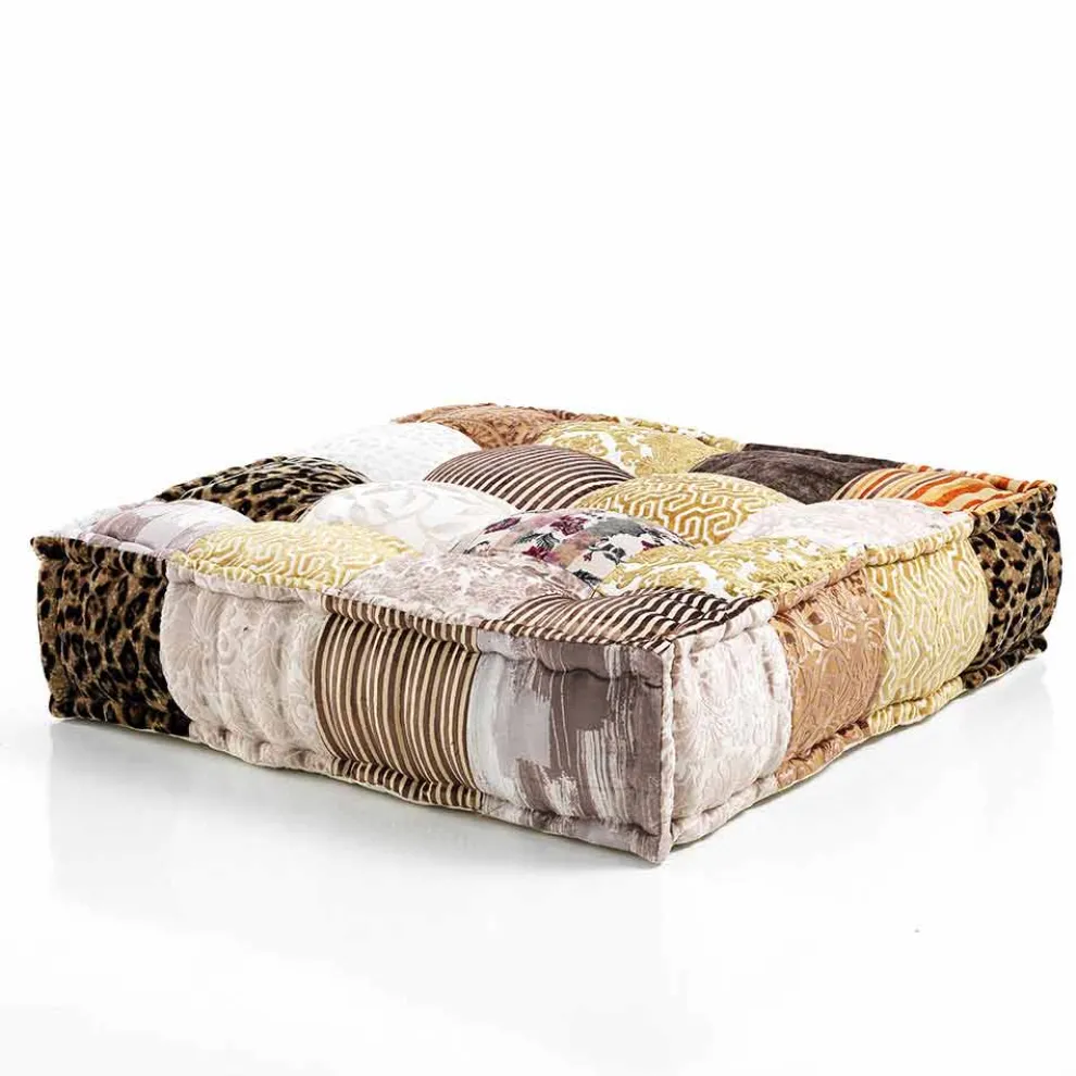 Ethnischer quadratischer Hocker aus Patchworkstoff oder Samtfaser