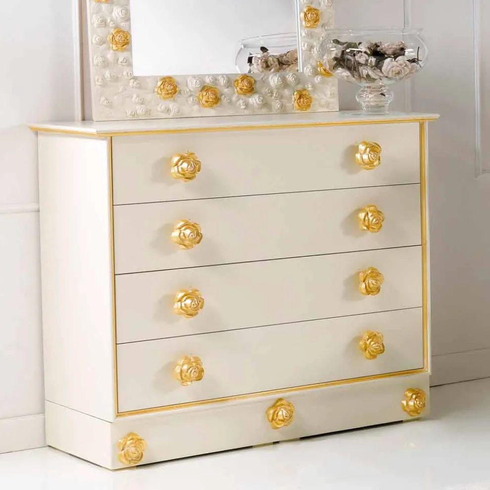 Schlafzimmer Kommode mit 4 Schubladen und Griffe in Rosenoptik