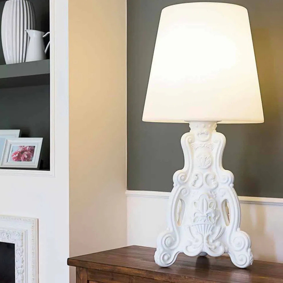 Farbige Tischleuchte Slide Lady of Love in modernem Design