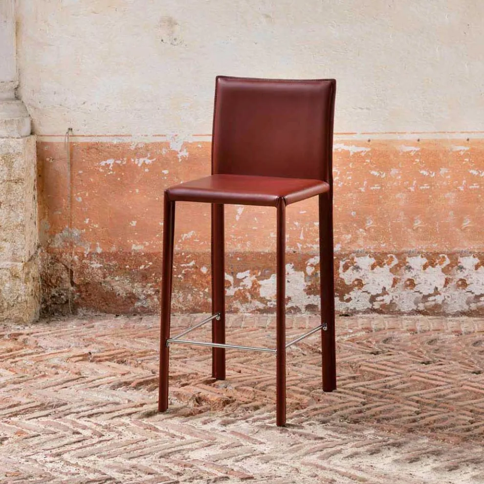 Fester Design-Küchenhocker mit Lederbezug, hergestellt in Italien – Tara