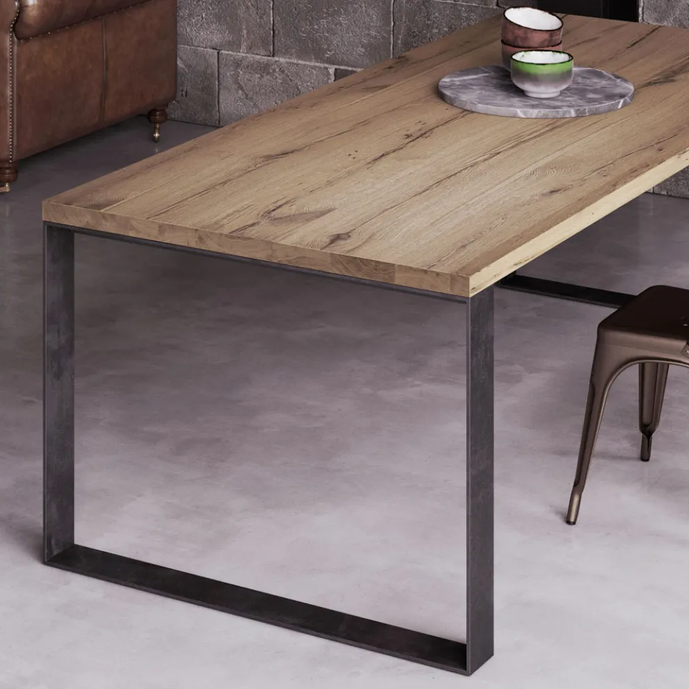 Fester Tisch aus natürlichem Spalteichenfurnier, hergestellt in Italien – Telmerini