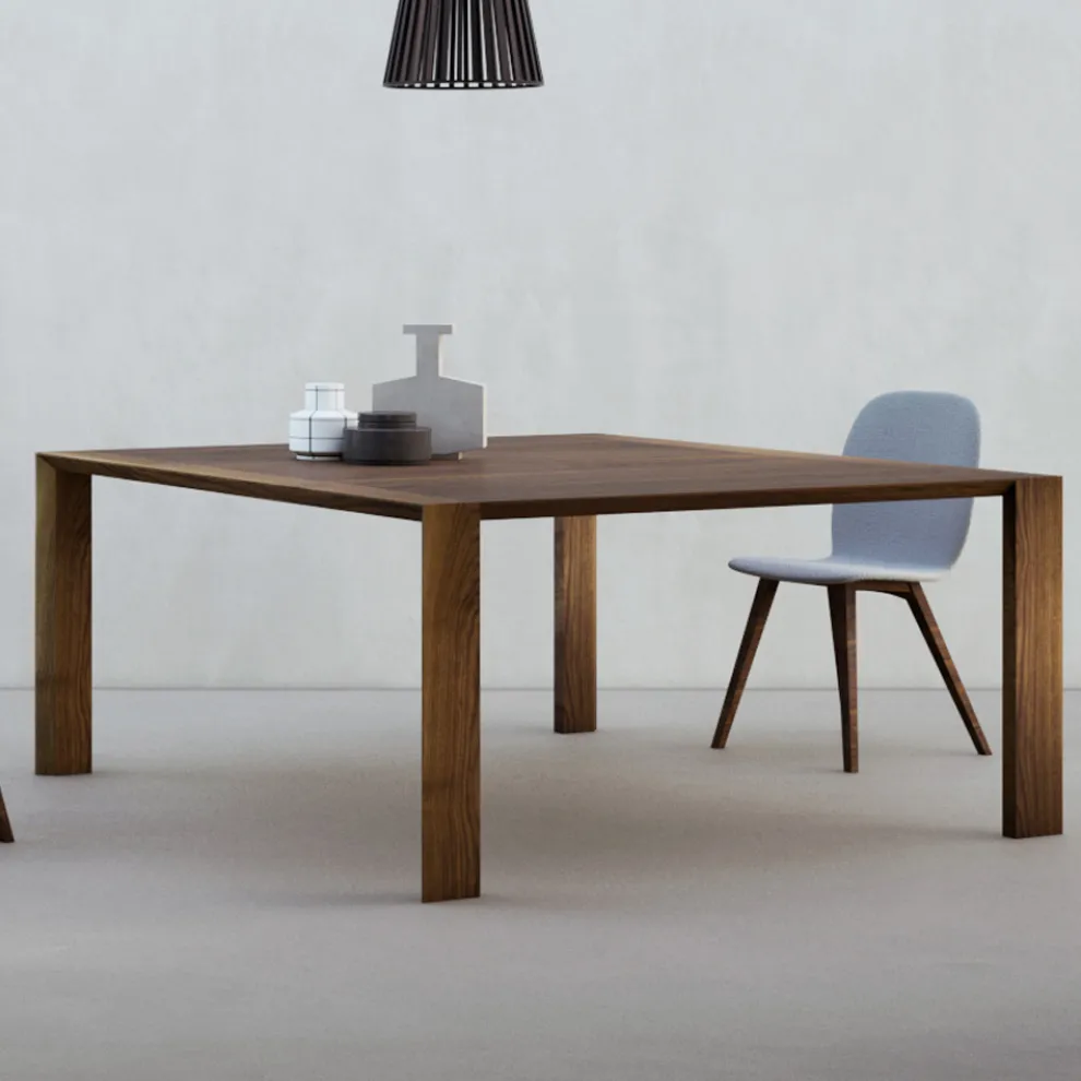 Fester Tisch mit abgeschrägter Platte aus Canaletto-Walnuss, hergestellt in Italien – Caspian