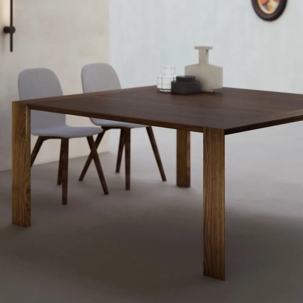 Fester Tisch mit abgeschrägter Platte aus Canaletto-Walnuss, hergestellt in Italien – Caspian